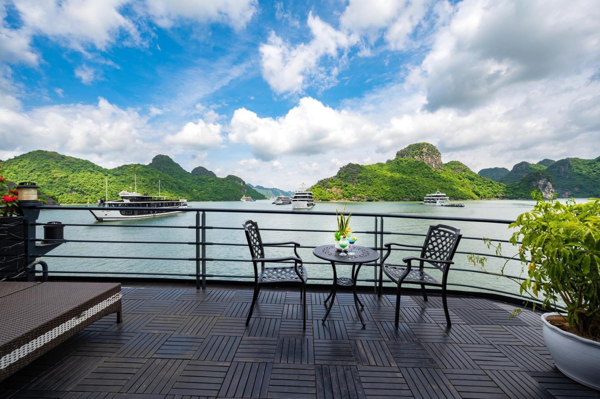 Velar Of The Sea Hotel Hạ Long-öböl Kültér fotó